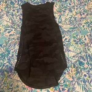 lululemon size 2 camo tank top